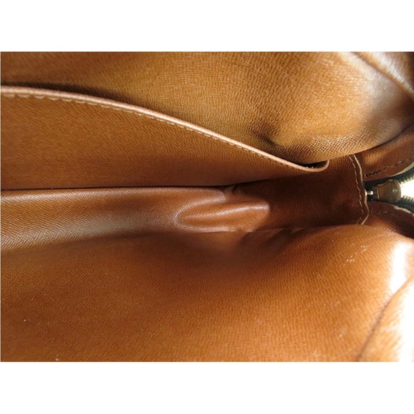 Louis Vuitton Monogram Brown Toiletry Bag - Picture 10 of 15